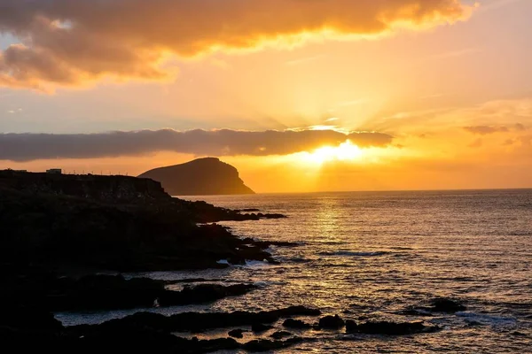 Beautiful Sunset Sea Cliffs Rocky Island — 스톡 사진