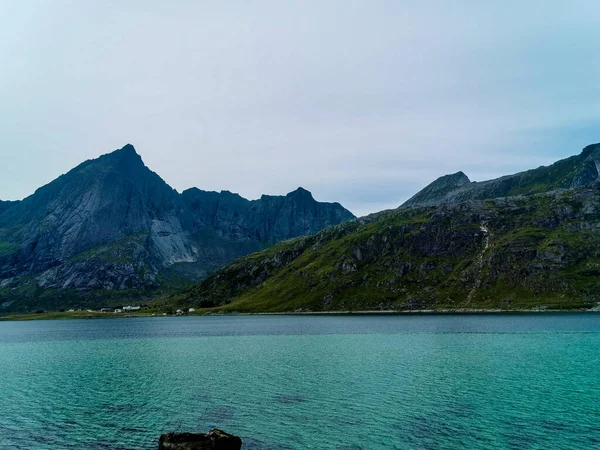 Lago Montanhas Imagem Tirada Europa — Fotografia de Stock