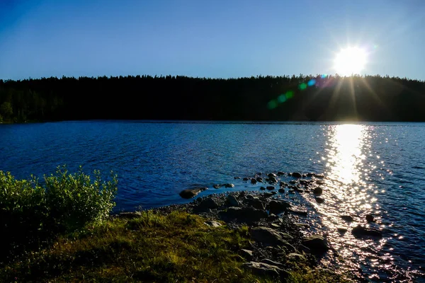 ทะเลสาบในป ปภาพด ตอลท สวยงาม — ภาพถ่ายสต็อก