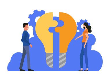 Büyük ampul parçalı iki kişi. İş fikirleri, yenilik, takım çalışması, problem çözme, yaratıcı çözümler, beyin fırtınası işbirliği, strateji.