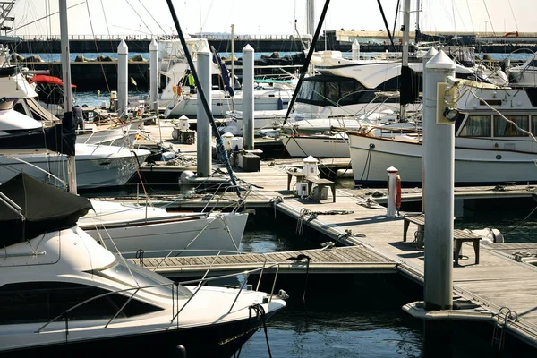 Látvány Egy Jacht Kikötő Nyugodt Délután — Stock Fotó