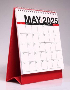 Mayıs 2025 masa takvimi şablon tasarımı
