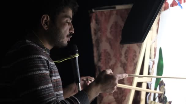 Jóvenes Artistas Teatro Sombrean Juego Cultura Turca Moviendo Diseño Cortina — Vídeo de stock