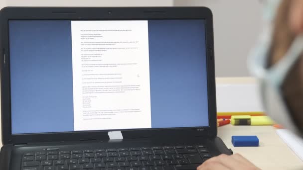 English Study Computer Computer Screen Study Pandemic Hardworking Students Homework — Vídeo de Stock