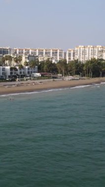 Türk tatil beldeleri, sahil beldeleri, sahil kenarındaki turistik yerleşim yerleri, hindi içinde lüks yaz tatil yerleri