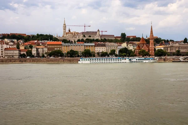 Άποψη Της Πόλης Της Βουδαπέστης Μια Ηλιόλουστη Μέρα Του Καλοκαιριού — Φωτογραφία Αρχείου