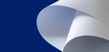 Mavi arkaplandaki büyük sayfalar.