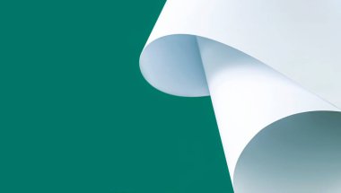 Yeşil arka planda büyük sayfalar.