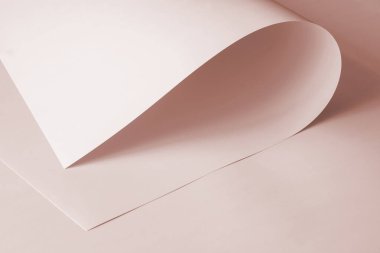 Pembe kağıtlar..