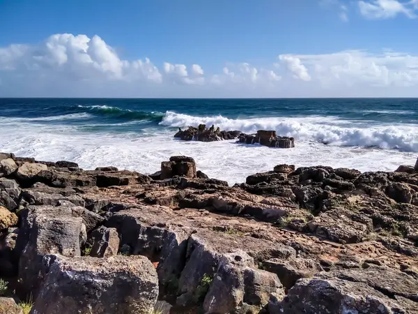 Cascais, Portekiz - Atlantik Okyanusu Kıyısı.