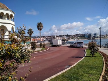 Cascais, Portekiz - Atlantik Okyanusu Kıyısı. Şehrin güzel, rahat sokakları.