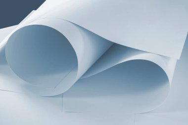 Soğuk mavi tonda kağıtlar. Yaratıcı tasarım çalışmaları için arkaplan.