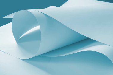 Soğuk mavi tonda kağıtlar. Yaratıcı tasarım çalışmaları için arkaplan.