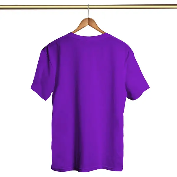 클래식 셔츠에 당신의 놀라운 디자인 로고를 옷걸이에 보라색 색상에 모크업 — 스톡 사진