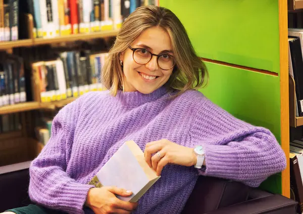 Young Beautiful Happy Woman City Library — Stock Photo, Image
