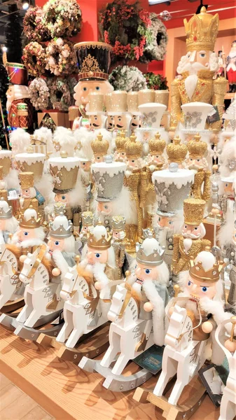 Loja Natal Compras Seleção Decorações Natal Cestas Supermercado Com Produtos — Fotografia de Stock