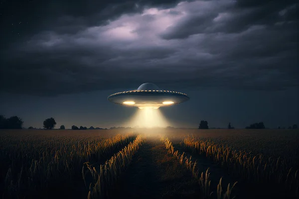 Ufo Αιωρείται Πάνω Από Πεδίο Νύχτα Royalty Free Εικόνες Αρχείου