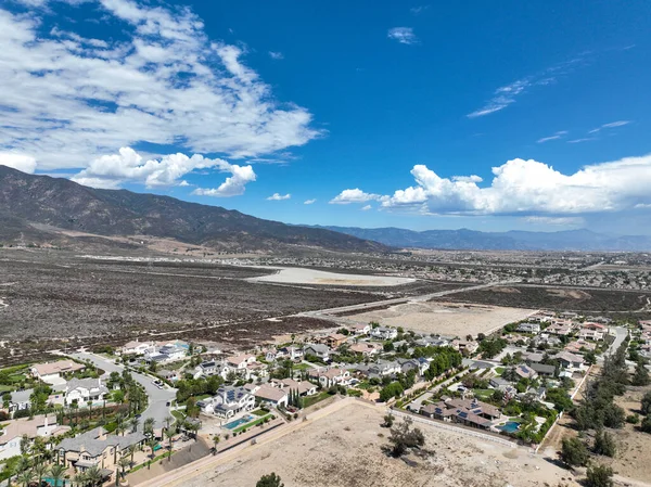Vista Aérea Rancho Cucamonga Localizada Sul Dos Contrafortes Das Montanhas — Fotografia de Stock