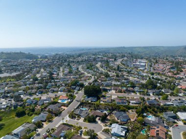 San Diego, Kaliforniya 'daki La Mesa City' deki havadan ev manzarası, ABD