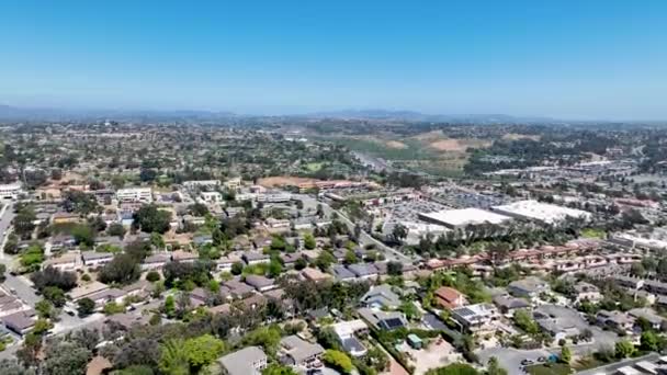 Nsansız Hava Aracı Oceanside California Daki Caddelerin Komşu Evlerin Üzerinden — Stok video