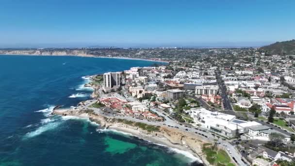 从空中俯瞰加利福尼亚圣地亚哥的拉尤拉湾和海滩 美国的旅游目的地 — 图库视频影像