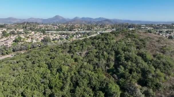 Vista Aérea Del Barrio Residencial Con Montaña Rancho Bernardo Condado — Vídeos de Stock