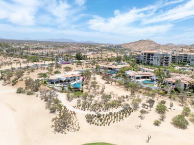 Cabo San Jose, Baja California Sur, Meksika 'daki havuz manzaralı büyük tatil beldeleri.