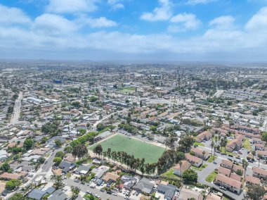 Vista, Carlsbad, San Diego, Kaliforniya 'daki evler ve toplulukların hava görüntüsü. ABD.