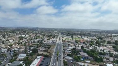 Vista, Carlsbad, San Diego, Kaliforniya 'daki evler ve toplulukların hava görüntüsü. ABD.