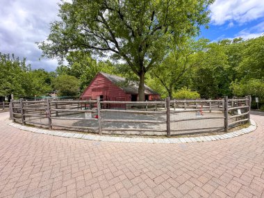 Bergen İlçesi Zooloji Parkı 10 Temmuz 2024 'te New Jersey' de Van Saun İlçe Parkı 'nda yer almaktadır.