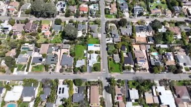 Encinitas kasabasındaki evlerin hava manzarası San Diego, Güney Kaliforniya, ABD. 