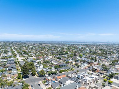 Yazın, Güney Kaliforniya 'da, San Diego' daki Pasifik Sahili ve Okyanus 'un havadan görünüşü. ABD.