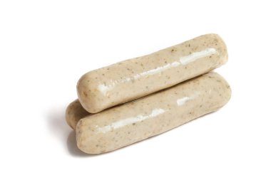 Beyaz Alman domuz sosisi, bavyera beyaz sosisi, yakın plan, beyaz arka planda izole edilmiş. (Weisswurst, dana sosisi)