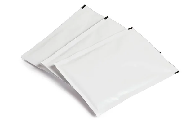 Saqueta Folha Embalagem Branco Isolada Fundo Branco Com Caminho Recorte — Fotografia de Stock