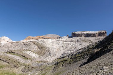 mount taillon in ordesa national park in the pyrenees