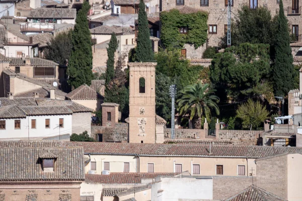 Tüm Ihtişamıyla Ortaçağ Şehri Toledo Antik Duvarlarını Dar Sokaklarını Büyüleyici — Stok fotoğraf