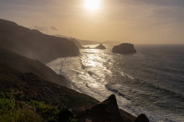 Büyüleyici Bask Deniz Güzeli: San Juan de Gaztelugatxe 'deki Uçurumlar ve Mavi Sular