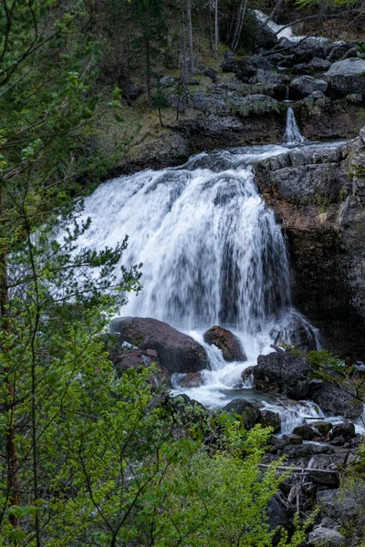Serenity Splendor Ordesa Inchanting Waterfall — стокове фото
