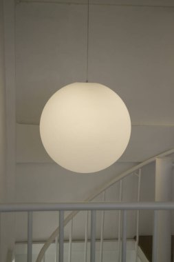 Hint kahvecisinin en az grunge stili dekorasyonu, stok fotoğrafı.