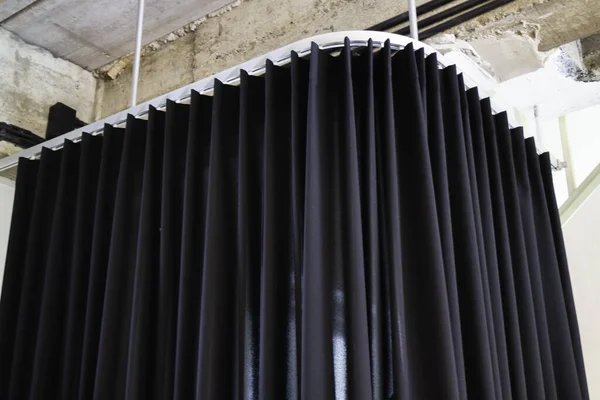 ロフト現代の黒い部屋のインテリア ストックフォト — ストック写真