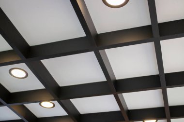 Çatı katı modern siyah oda iç mekanı, stok fotoğrafı