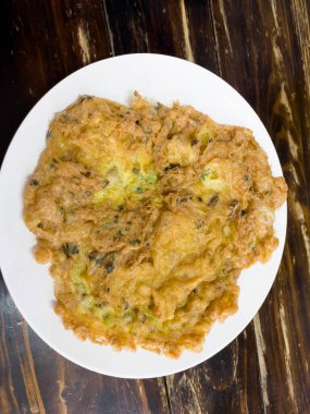 Tayland usulü omlet kıymalı domuz eti, stok fotoğrafı.