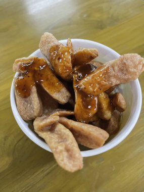 Tabakta lezzetli Tayland menüsü, stok fotoğrafı.