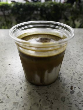 Kirli kahve fincanda içki, stok fotoğrafı.