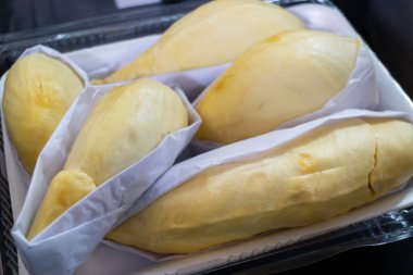 Taze açık Durian meyvesi taze tropikal egzotik, stok fotoğrafı