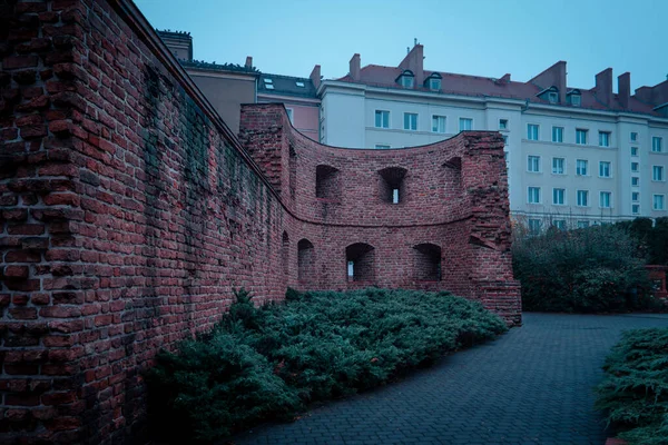 Resti Delle Mura Della Fortezza Cittadina Poznan Antico Muro Mattoni — Foto Stock
