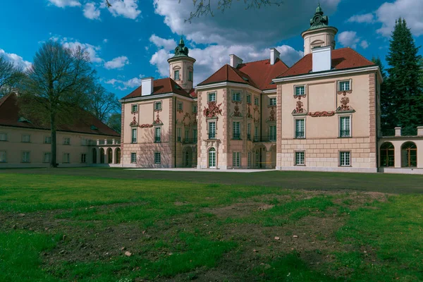 Jižní Fasáda Bielinského Paláce Polském Otwocku Wielki Klasicistní Palác Ostrově — Stock fotografie
