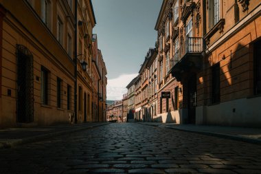 Varşova 'da Freta Caddesi. Eski binaların cepheleri. Paved Caddesi, Eski Şehir
