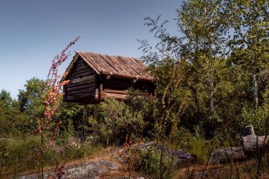 Stockholm 'deki Skansen Müzesi' nde eski bir ev. Günlük evi