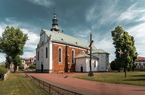Kutsal Ruh Kilisesi - Lowicz, Lodz Voyvoda Katolik Kilisesi